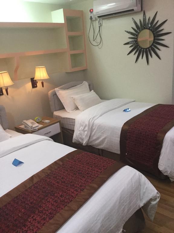 Hotel Crystal Palace Yangon
